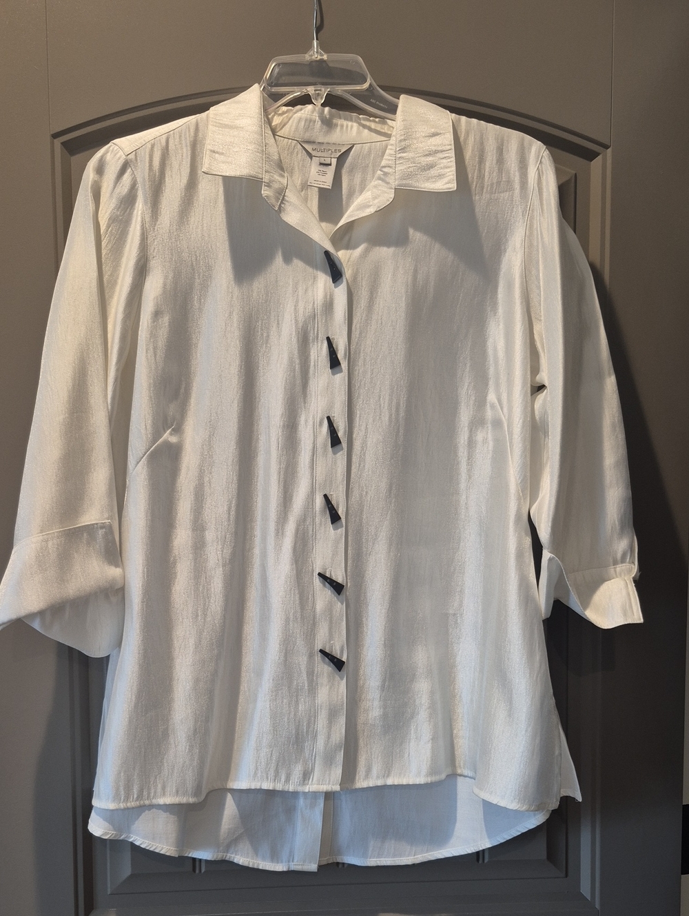 Multiples Cream Button-Front Women's Blouse with Contrasting Black Tabs